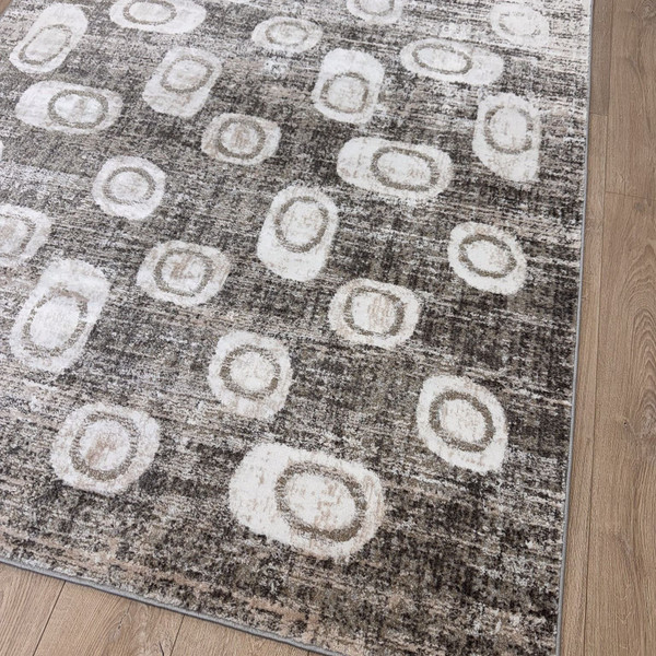 4' X 6' Brown and Beige Abstract Area Rug N270-571680
