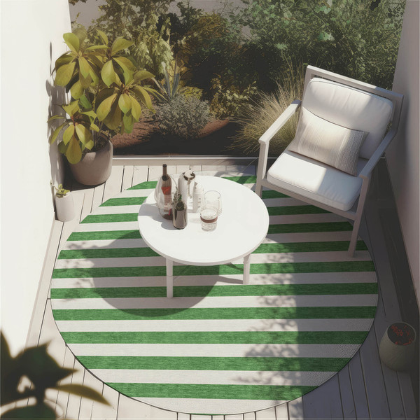 8' X 8' Green and White Round Striped Washable Indoor Outdoor Area Rug N270-560848