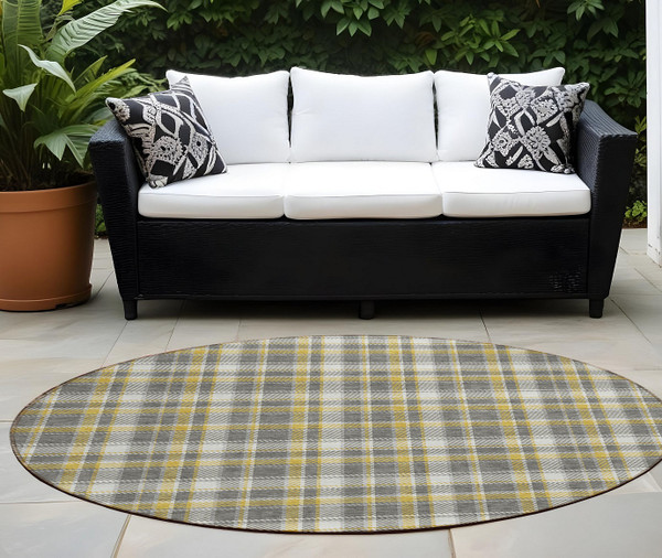 8' Round Gray Yellow and White Round Plaid Washable Non Skid Indoor Outdoor Area Rug N270-563354