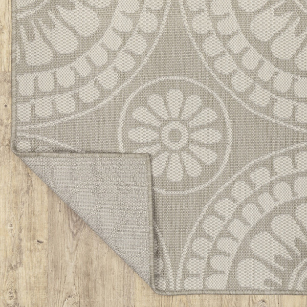 2' X 7' Gray and Ivory Geometric Stain Resistant Indoor Outdoor Area Rug N270-507769