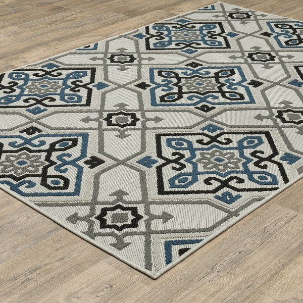 7' X 9' Blue and Beige Oriental Stain Resistant Indoor Outdoor Area Rug N270-507803