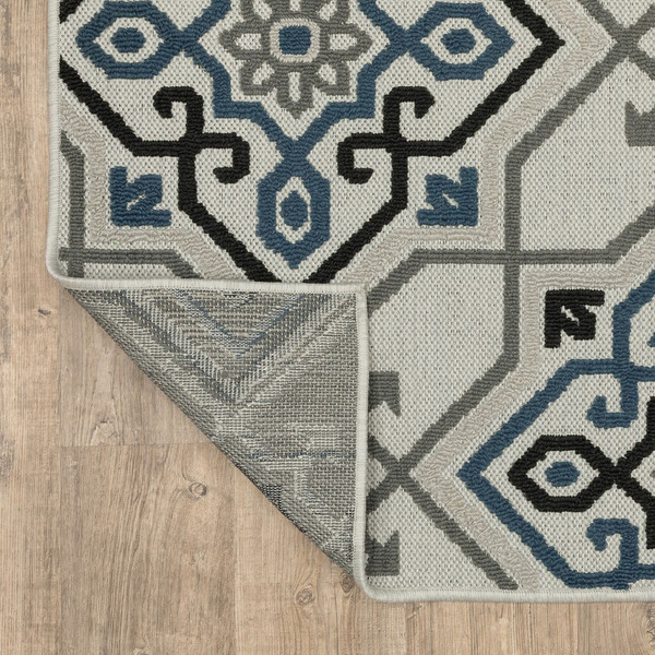 7' X 9' Blue and Beige Oriental Stain Resistant Indoor Outdoor Area Rug N270-507803