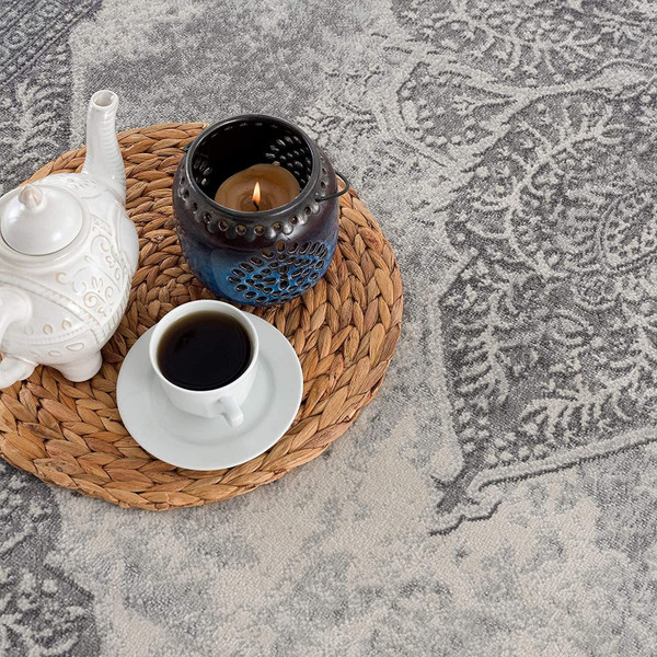 2' X 6' Gray Distressed Medallion Area Rug N270-390083