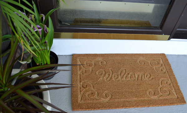 18" X 30" Beige and White Coir Vines Welcome Outdoor Door Mat N270-572259