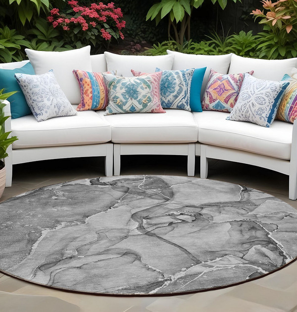 8' Round Gray and Ivory Round Abstract Washable Non Skid Indoor Outdoor Area Rug N270-560371