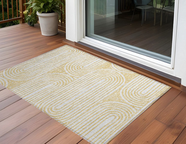 3' X 5' Gold and White Abstract Washable Non Skid Indoor Outdoor Area Rug N270-561834