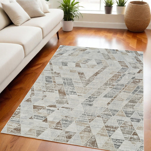 5' X 8' Beige and Brown Abstract Distressed Area Rug N270-558853