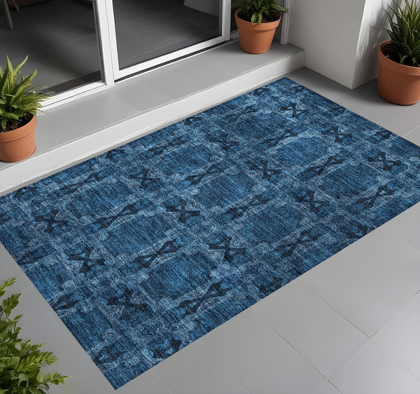 3' X 5' Navy and Gray Floral Medallion Washable Non Skid Indoor Outdoor Area Rug N270-563451