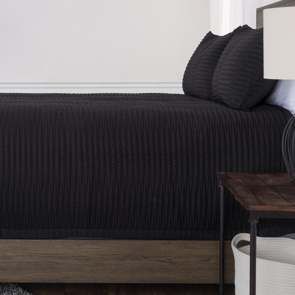 Black Queen Microfiber 300 Thread Count Machine Washable Down Alternative Comforter N270-479927