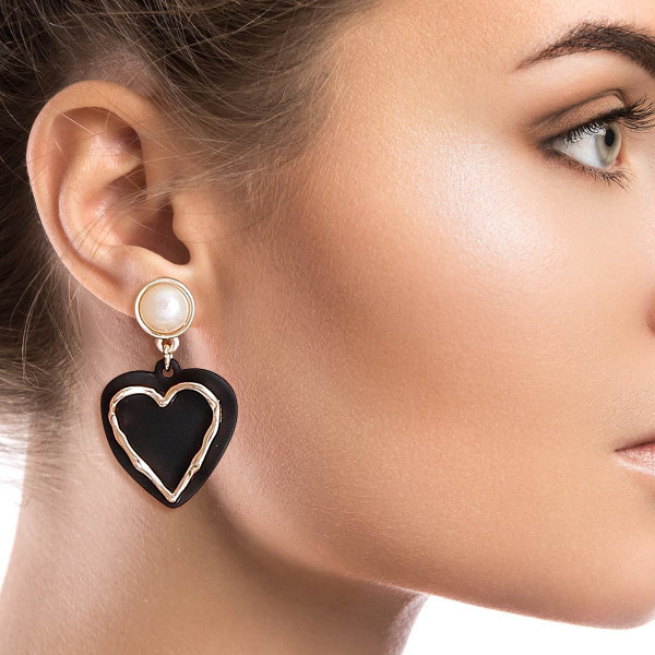 Black Rubber Coated Heart Earrings T226-9485699514687