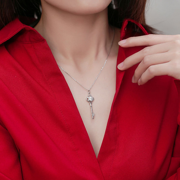 Women Moissanite CZ Key 925 Sterling Silver Necklace R866-JZ_639806026794
