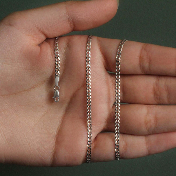 Size: 16'' - 14k White Gold Solid Curb Chain (2.60 mm) P150-07460-16