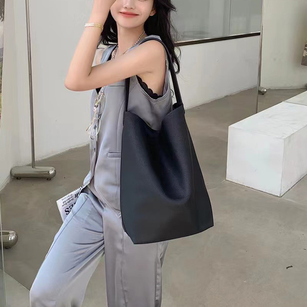 Color: Black Large - Versatile Simple Shoulder Bag Women's Fashion Q119-CJNS170844106FU