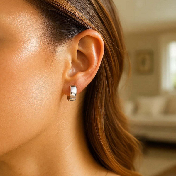 14k White Gold Snuggable Hoop Earrings P150-98766