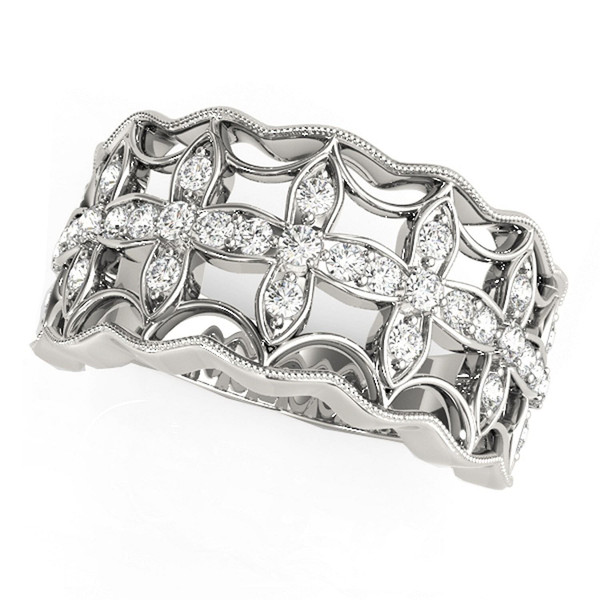 Size: 8 - Diamond Studded Four Leaf Clover Motif Ring in 14k White Gold (1/4 cttw) P150-87677-8