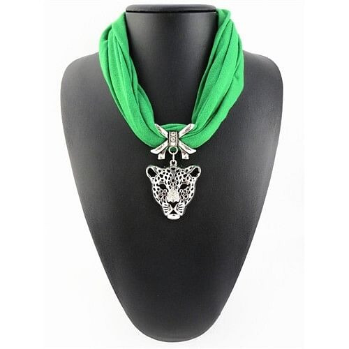 Leopard Head Pendant High Fashion Short Cool Style Women Scarf Necklace - Green A392-fasn0527