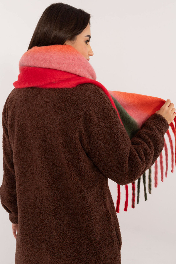 red - Shawl model 203183 AT U704-203183