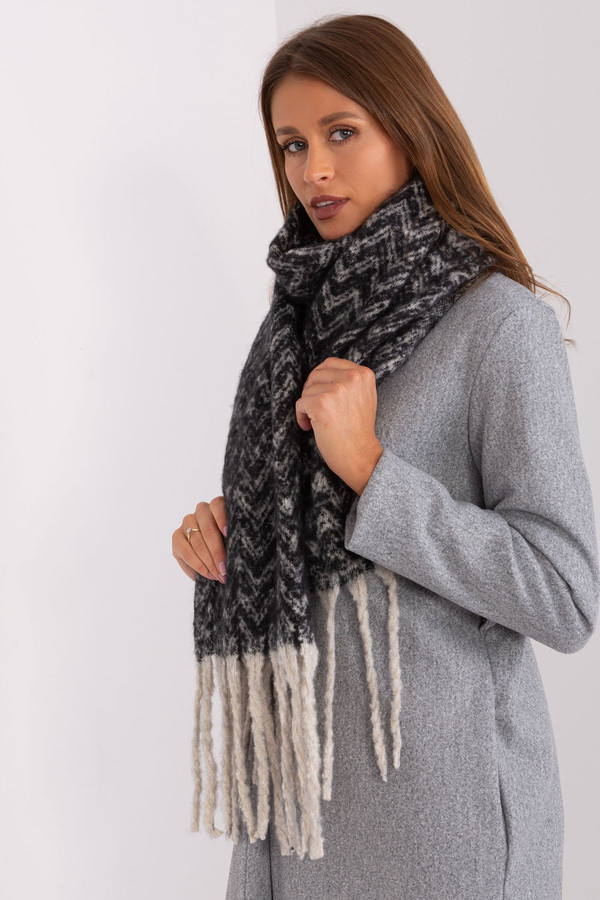 black - Shawl model 189245 AT U704-189245