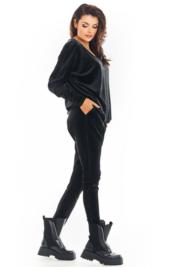 black - Tracksuit trousers model 149776 awama U704-149776