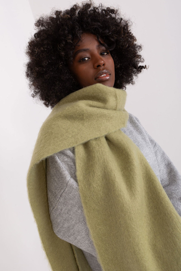 green - Shawl model 190580 AT U704-190580