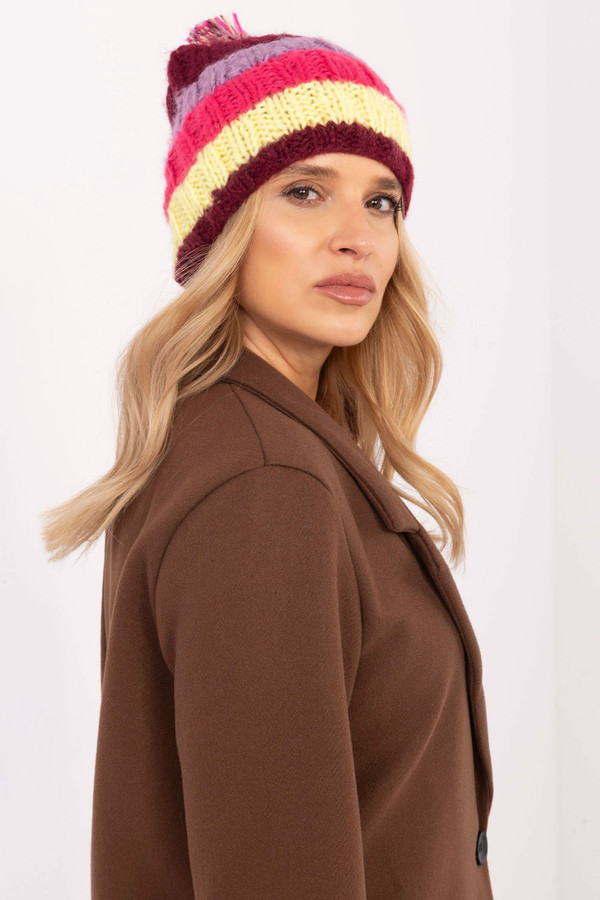 red - Cap model 208412 AT U704-208412