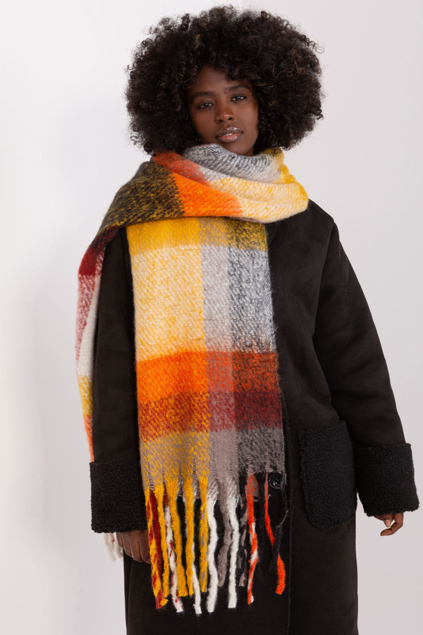 orange - Shawl model 190541 AT U704-190541