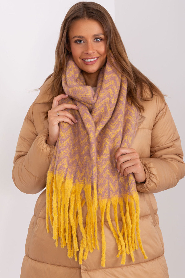 yellow - Shawl model 189239 AT U704-189239