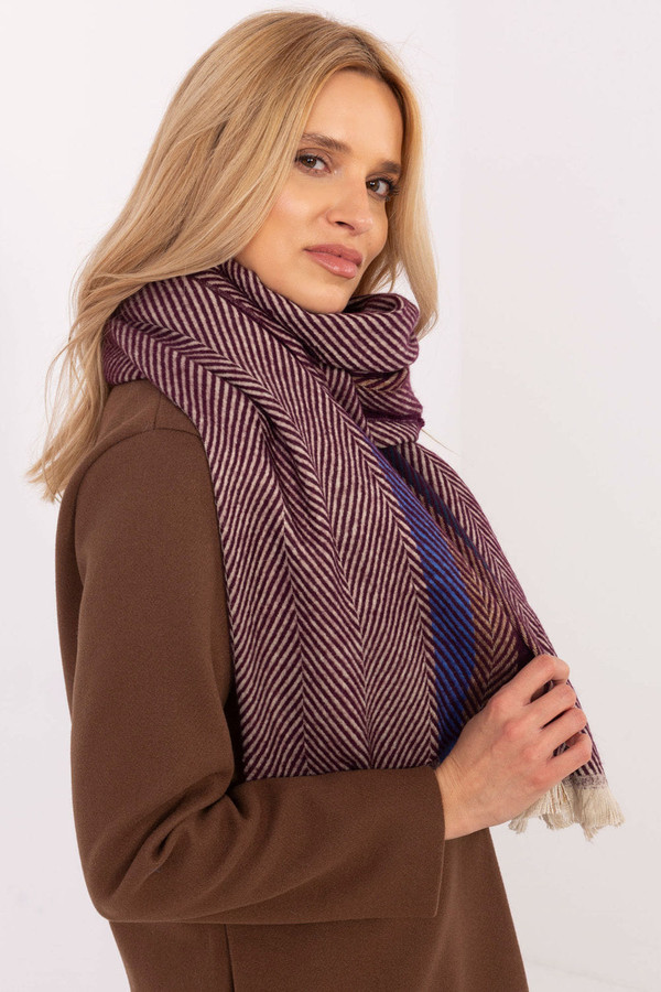 red - Shawl model 206037 AT U704-206037