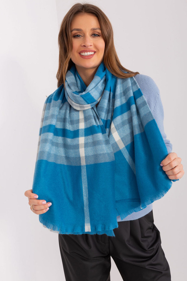 blue - Shawl model 190569 AT U704-190569