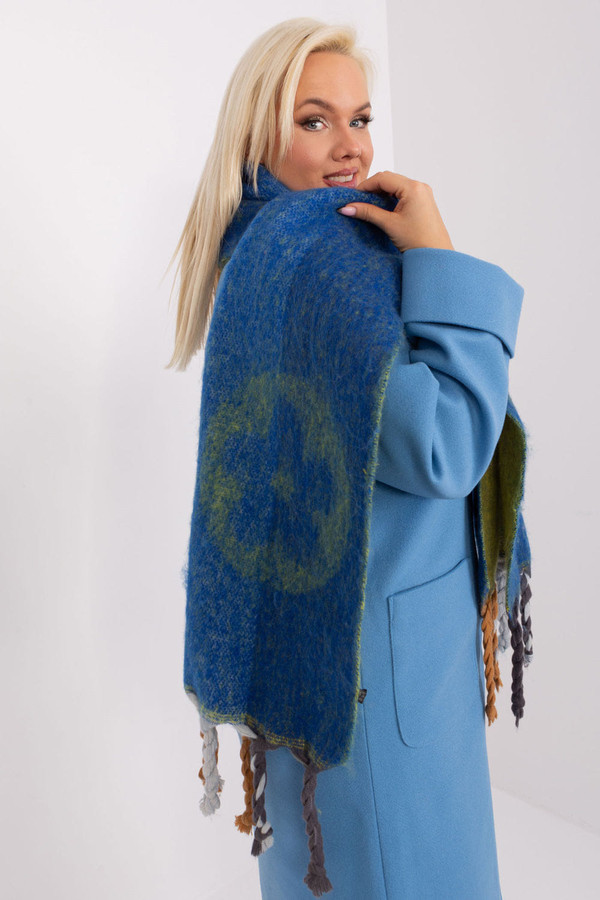 blue - Shawl model 190547 AT U704-190547
