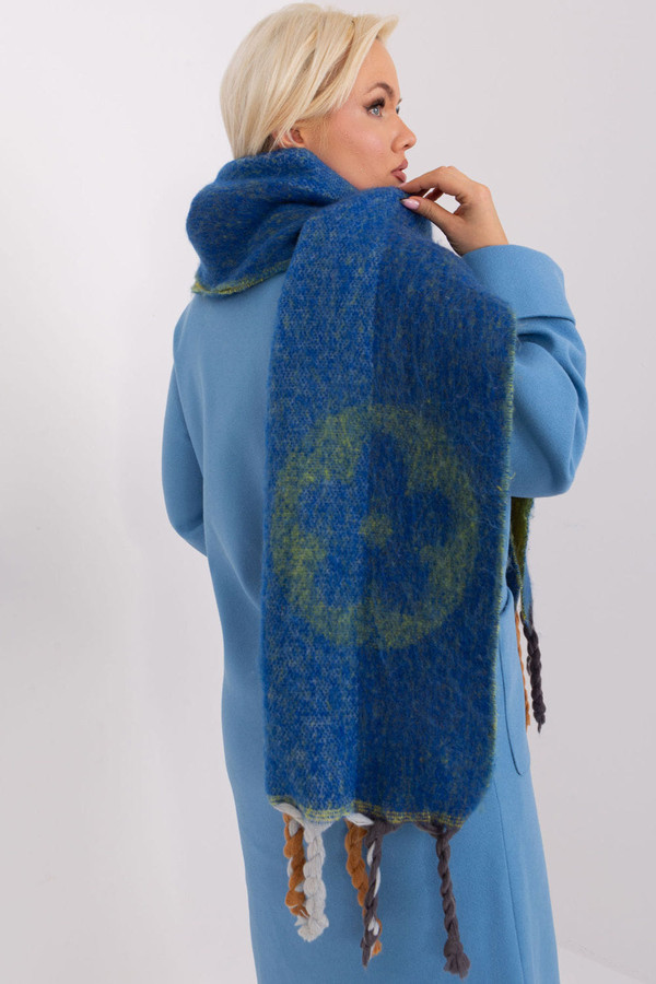 blue - Shawl model 190547 AT U704-190547