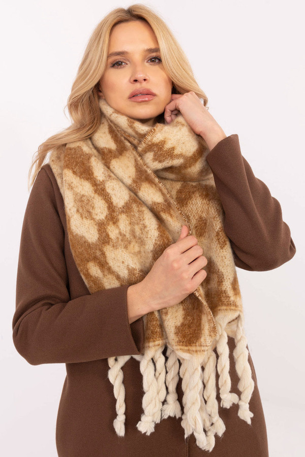 beige - Shawl model 205962 AT U704-205962
