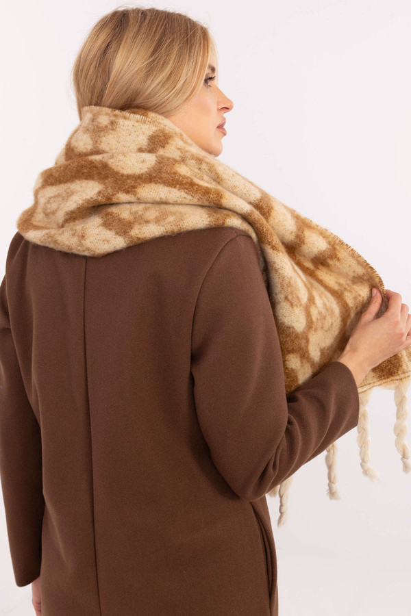 beige - Shawl model 205962 AT U704-205962
