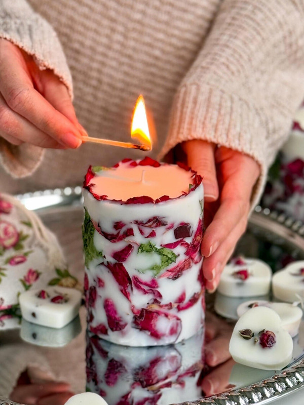 Unique Rose Candle for Mom | Best Gifts for Her | Mother's Day Candle Gift | Pillar Candle | Aesthe H652-1060