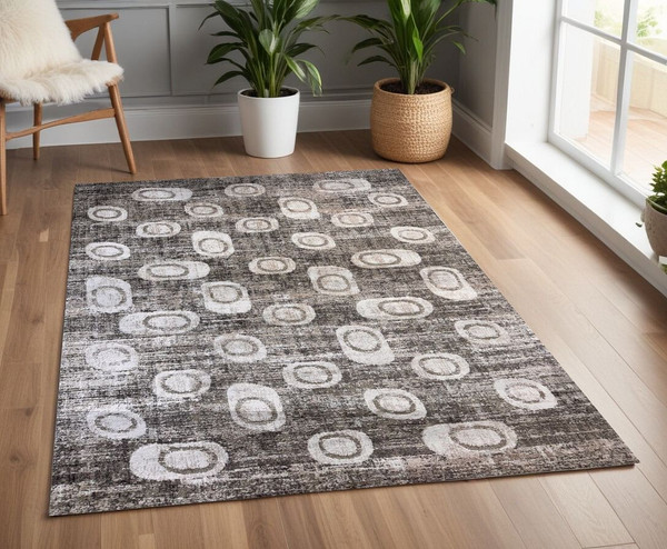 4' X 6' Brown and Beige Abstract Area Rug N270-571680