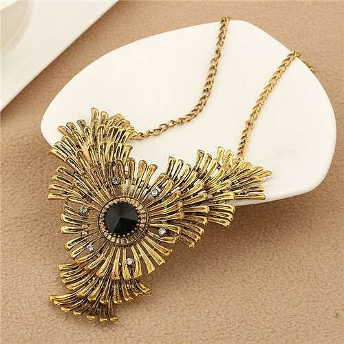 Gem and Rhinestone Embellished Vintage Flowers Pendant Women Bold Statement Necklace A392-fane6645
