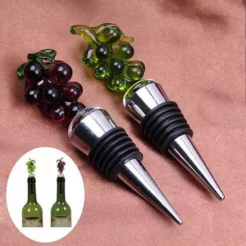 Design: Glass Grapes Red & Green - Hearty Wines Pair Of Wine Stoppers For Wine Lovers K290-9401774021