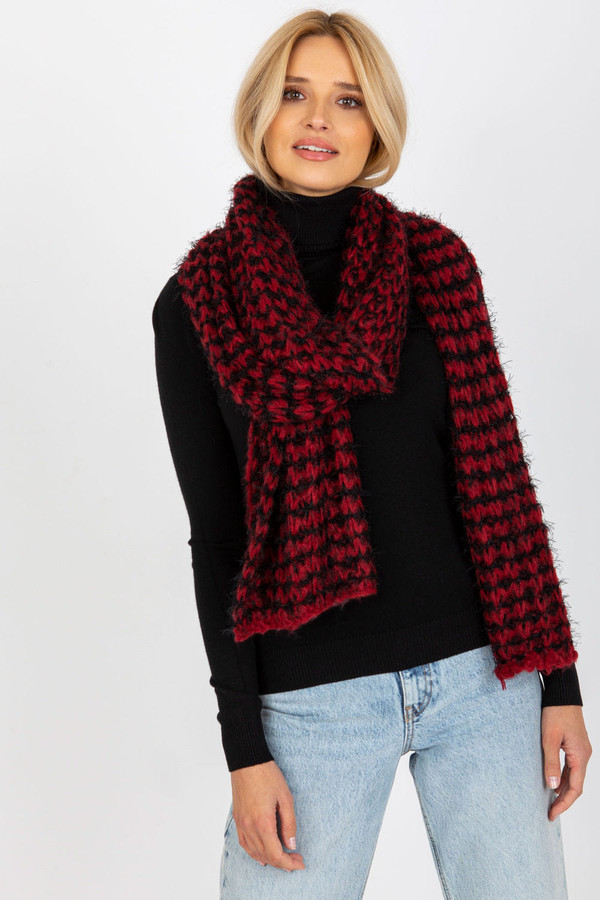 red - Shawl model 174875 AT U704-174875