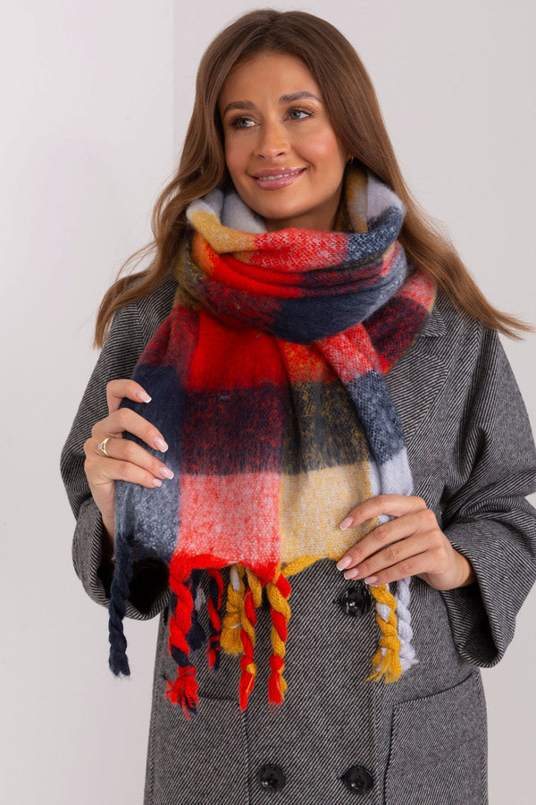 red - Shawl model 191713 AT U704-191713