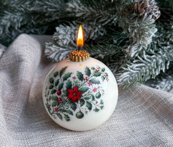 Christmas Candle: Holiday Decor Gift | Unique decor | Handmade Soy & Beeswax - 1 pc H652-1002