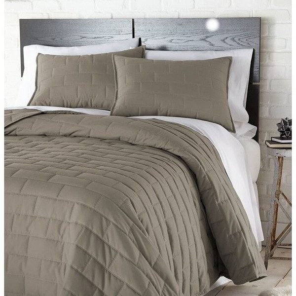 Twin/Twin XL Modern Brick Stitch Microfiber Reversible 2 Piece Comforter Set in Taupe Q280-TWXL4056