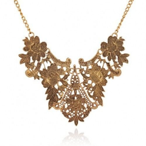 Vintage Hollow Flower Pattern Pendant Chunky Style Women Fashion Statement Necklace - Golden A392-fane5341