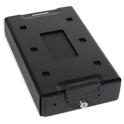 Bulldog Cases BD1150, black protective case for electronic equipment with secure locking mechanism.