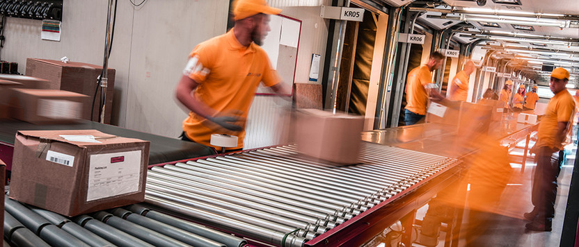 How Branding in the Workplace Can Improve Motivation and Morale Among Workers How Branding in the Workplace Can Improve Motivation and Morale Among Workers