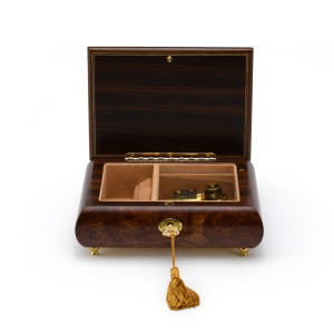 A Beautiful Single Rose Inlay 18 Note Sorrento Musical Jewelry Box