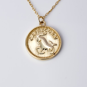 18kt Gold Plated Astrology Necklace with Zodiac Pendant of Capricorn