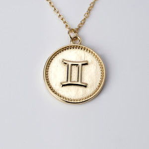 18kt Gold Plated Astrology Necklace with Zodiac Pendant of Gemini