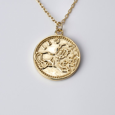 18kt Gold Plated Astrology Necklace with Zodiac Pendant of Leo