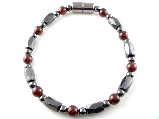 Hematite Magnetic Therapy Necklace Garnet Europa