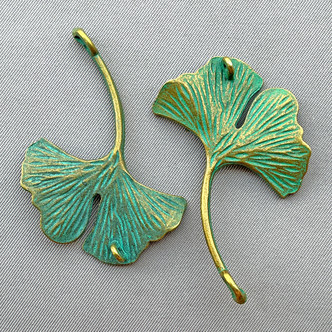 Verdigris Denim Patina Ginkgo Leaf 2 Loop Links 46x32mm Antique Brass Plated Alloy Q4 Per Pkg